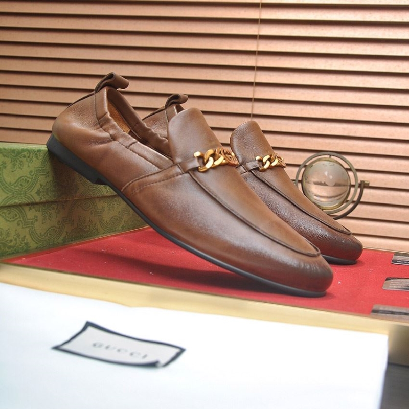 G*u*i leather shoes